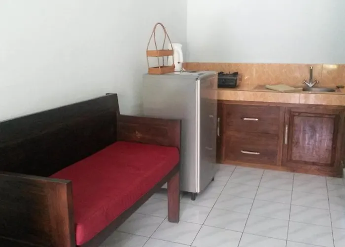 Hostel Meriki Legian