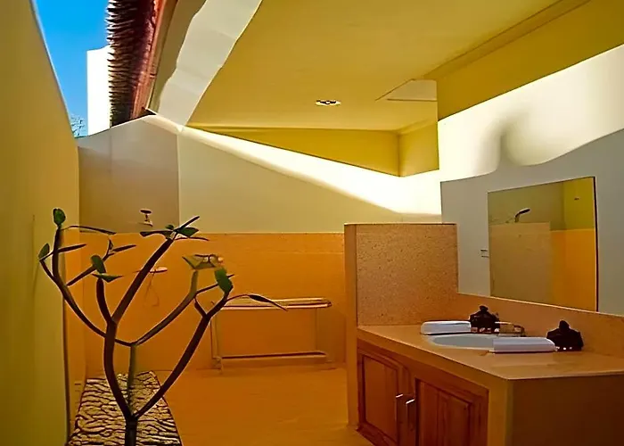 Meriki Hostel
