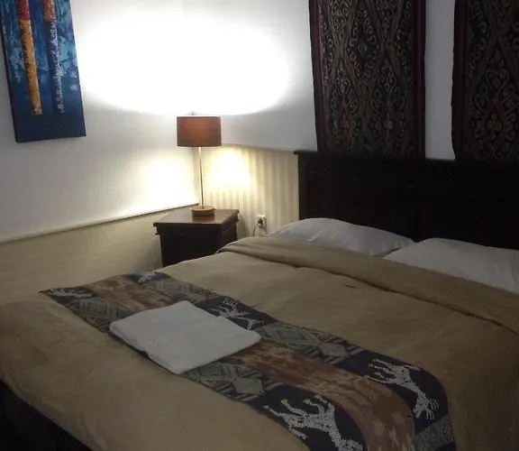 Meriki Hostel *