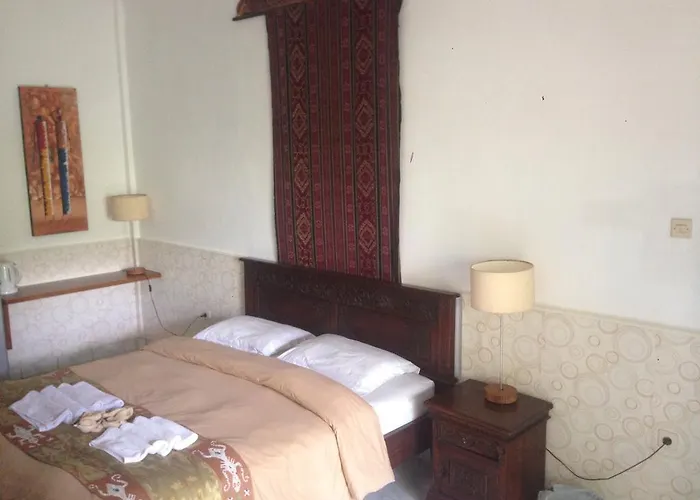 Meriki Hostel Legian